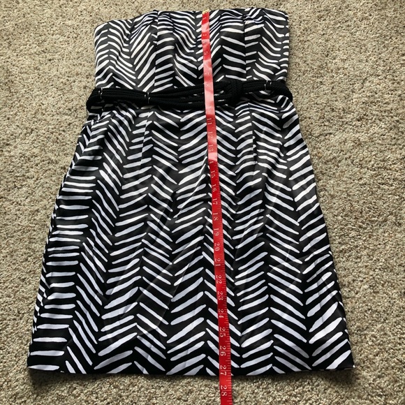 NWT! BCBGeneration Black and White Strapless Dress - Picture 5 of 8